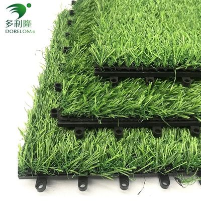 25-60mm ارتفاع كومة العشب الاصطناعي البلاط المتداخل مع دعم مزدوج PP NET PU