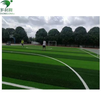 2.2-2.5kg PE العشب الاصطناعي للألياف الأحادية لملاعب كرة القدم