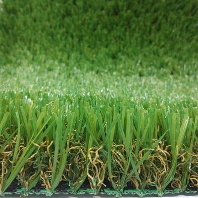 العشب الاصطناعي الطبيعي للخلفية الحديقة والحيوانات الأليفة 2m / 4m * 25m 3/8 بوصة Guage